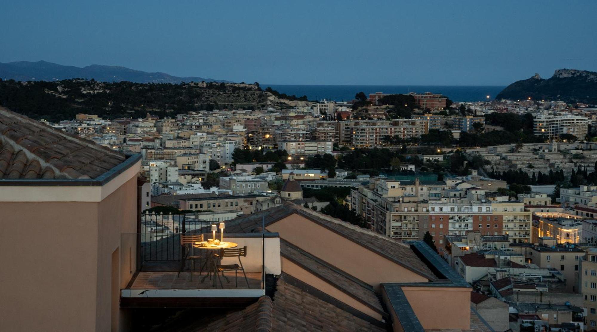 Palazzo Boyl 1840 Hotel Cagliari Eksteriør billede