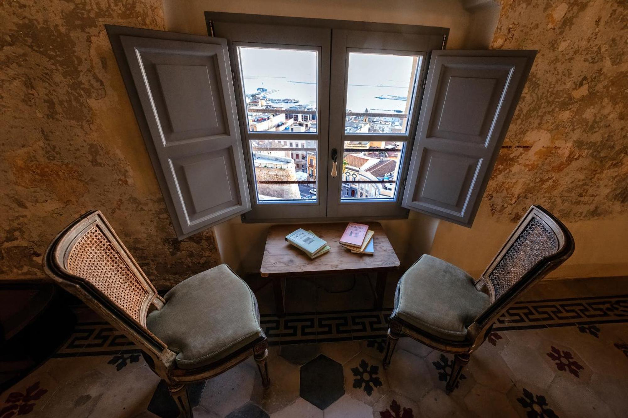 Palazzo Boyl 1840 Hotel Cagliari Eksteriør billede