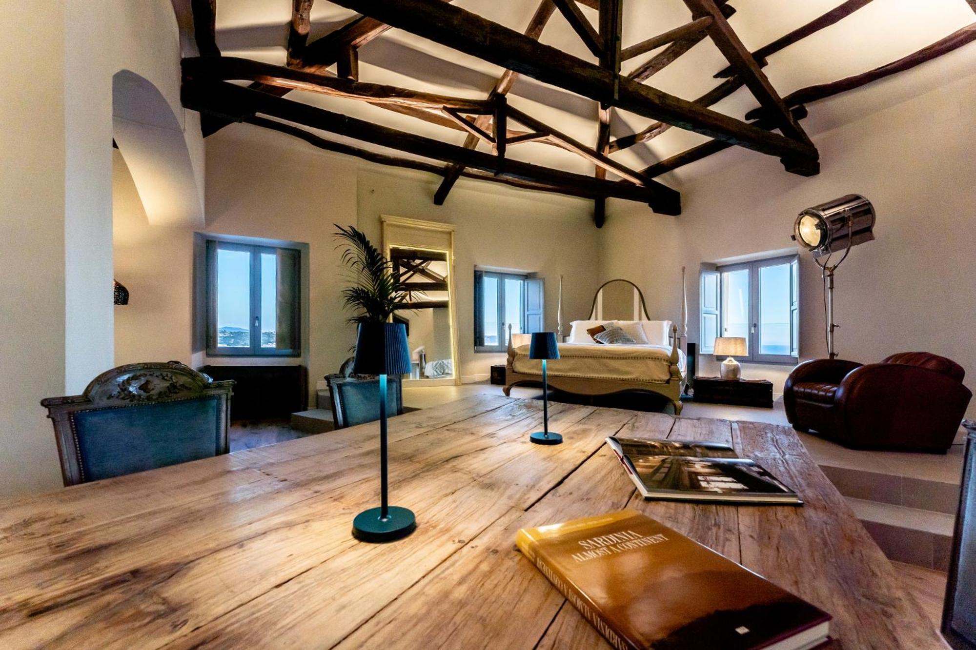 Palazzo Boyl 1840 Hotel Cagliari Eksteriør billede